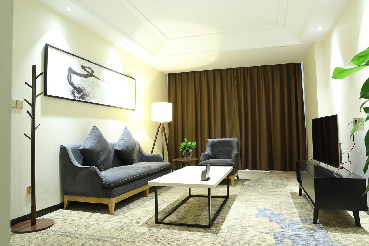 Zhi Hui Tang Feng Ze Hotel Thành Đô Ngoại thất bức ảnh